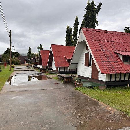 Mae Chaem Hotel And Resort Bagian luar foto
